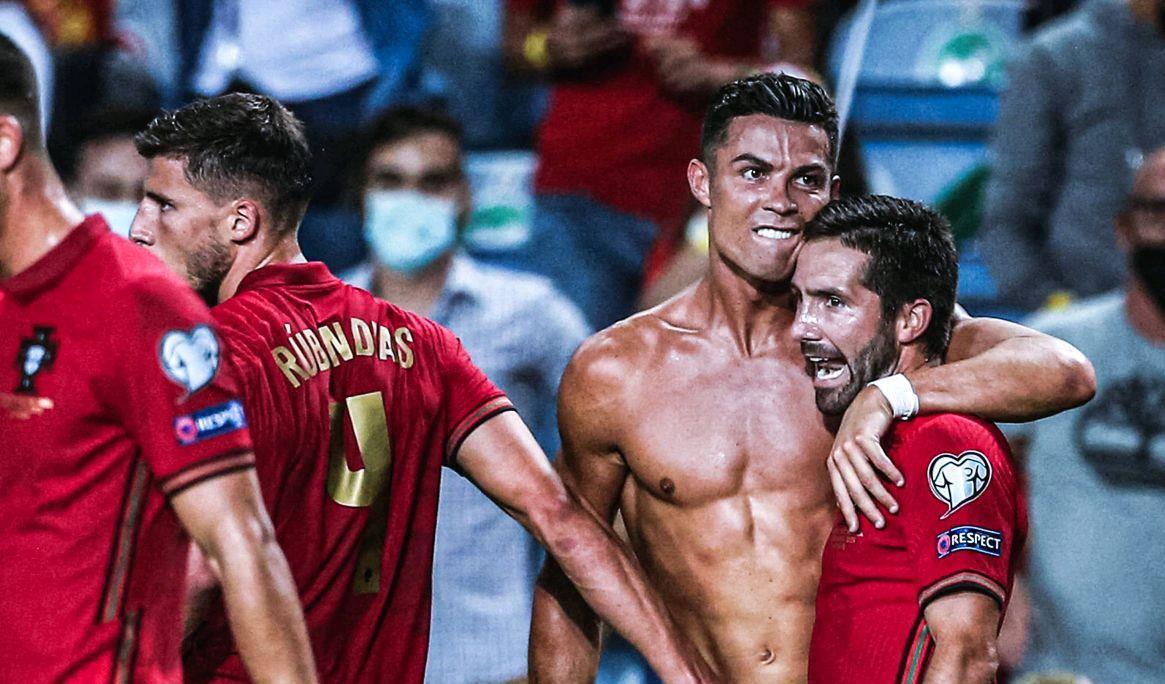 baz 和 kyousuke 在与八名主播的对抗中作弊 — 他们如何赢得 AWP Dragon Lore